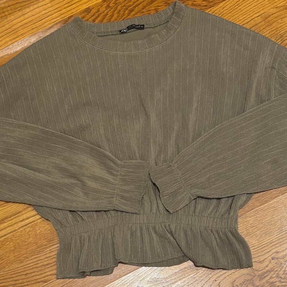 ZARA | Ribbed Peplum Top